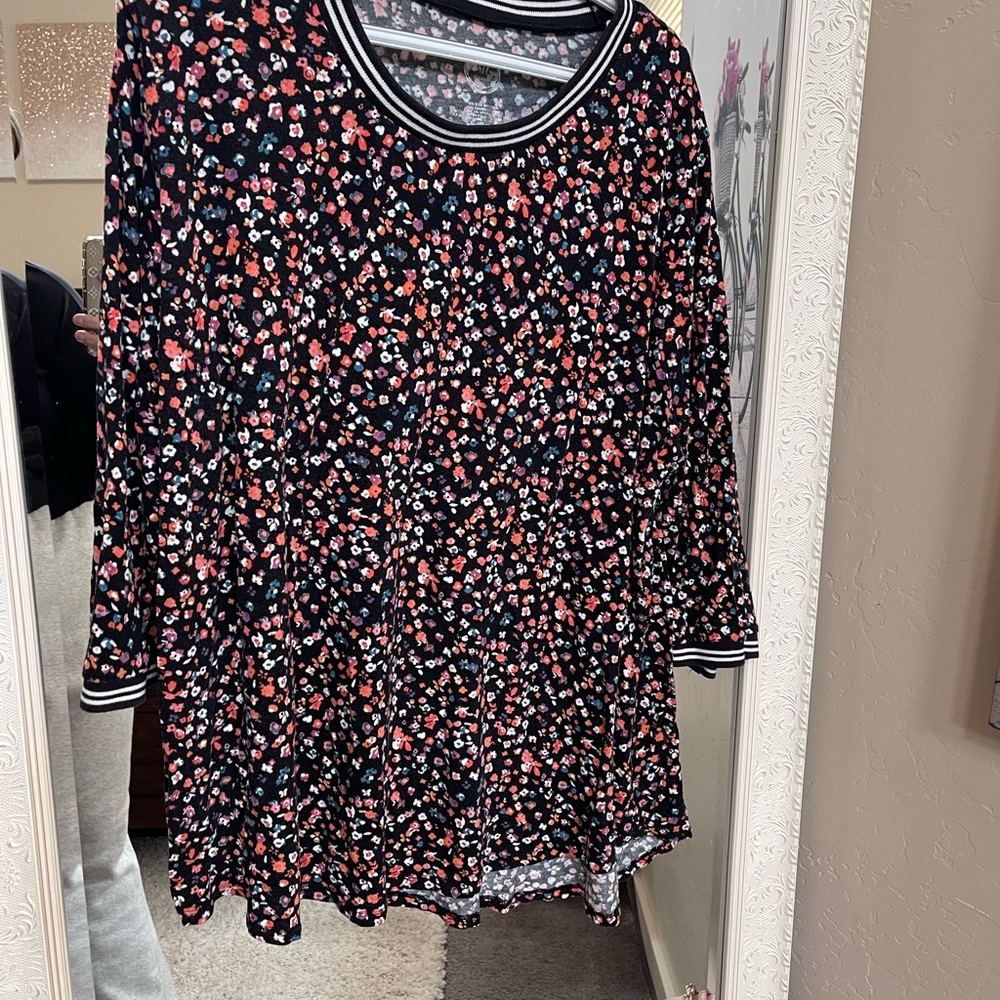 Floral ringer raglan tee